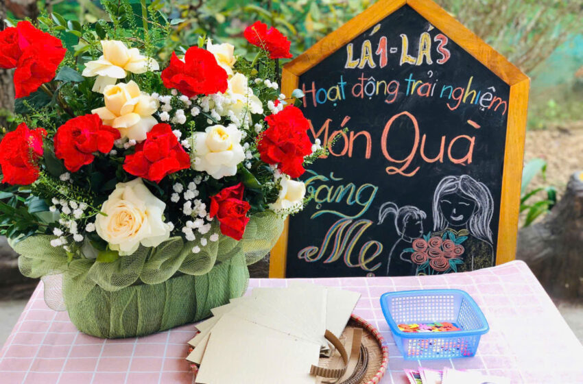  Làm khung ảnh tặng mẹ ngày 8/3